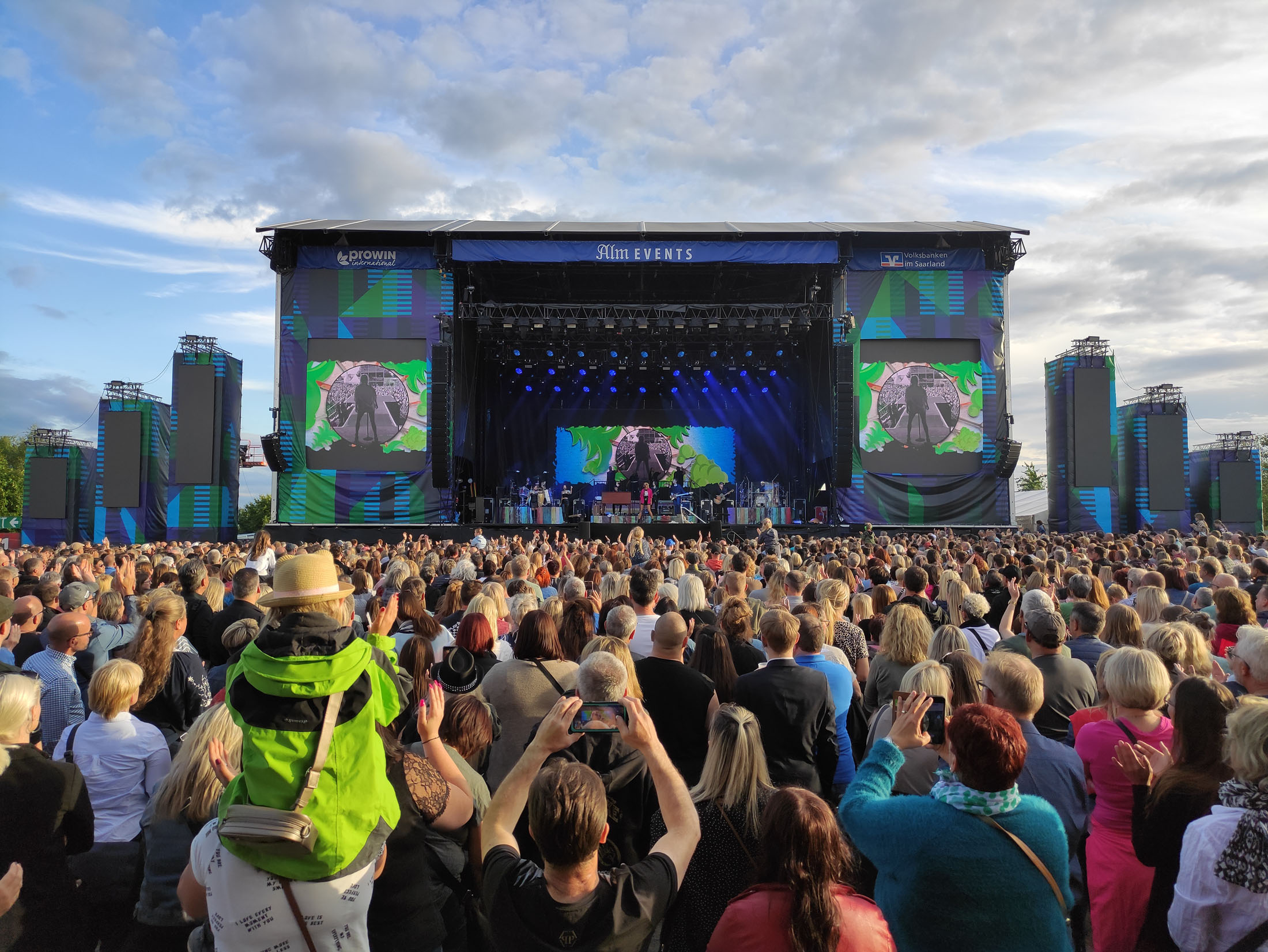 Dual Diaphragm Planar Wave Driver