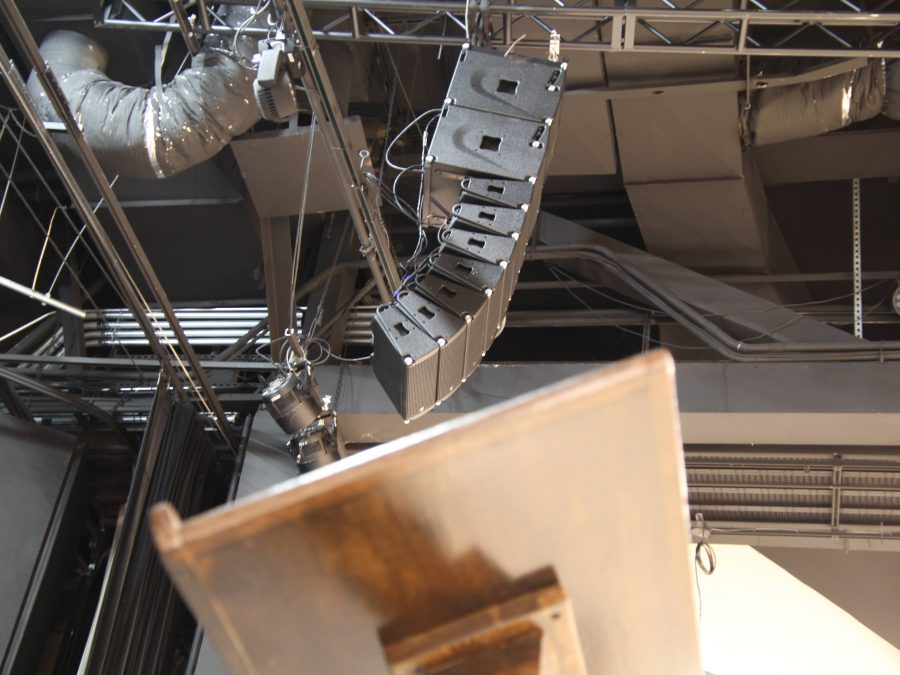 Lebendige Hügel mit dem Klang von CODA Audio